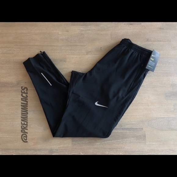 MENS NIKE ESSENTIAL 29” WOVEN RUNNING PANTS | NET - Picture 4 of 7